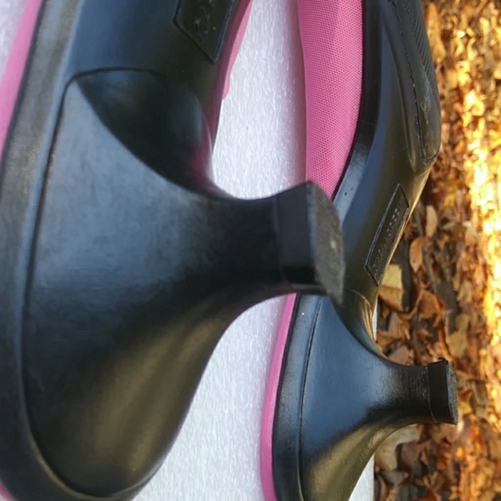 SALE ⛄ 🔴 Cabin Creek Pink Heels - Picture 3 of 3